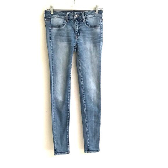 American Eagle Outfitters low rise jegging light wash denim jeans 2L - Picture 1 of 6